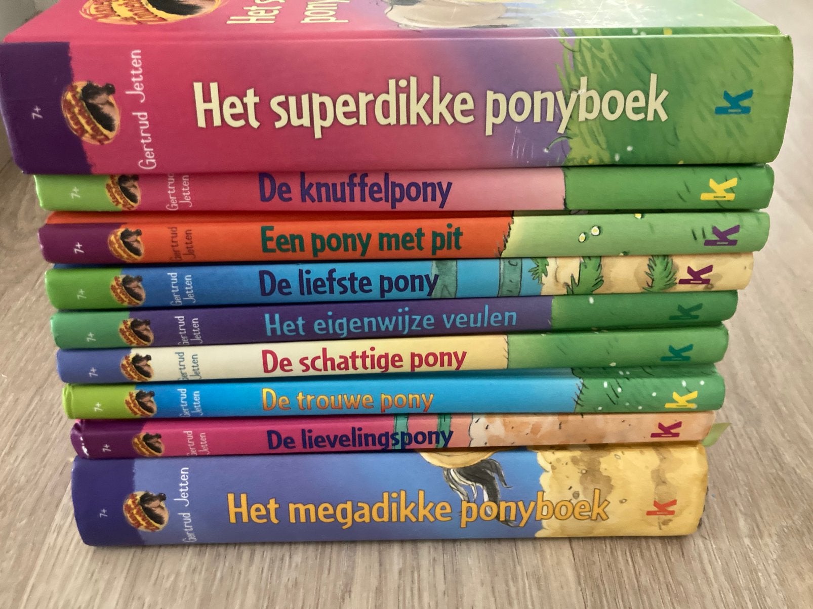 Manege de Zonnehoeve, paarden boeken., Ophalen of Verzenden, Gelezen, Fictie algemeen