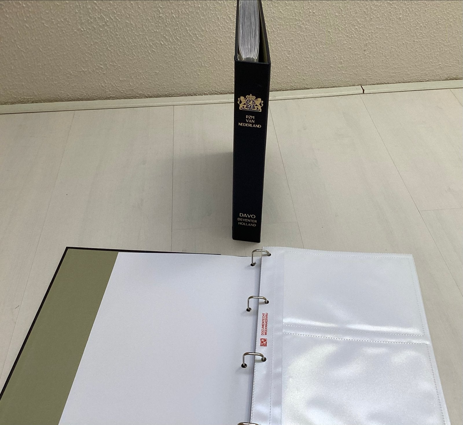 Davos en PTT postzegelalbums en opbergmappen, Ophalen of Verzenden, Verzamelalbum