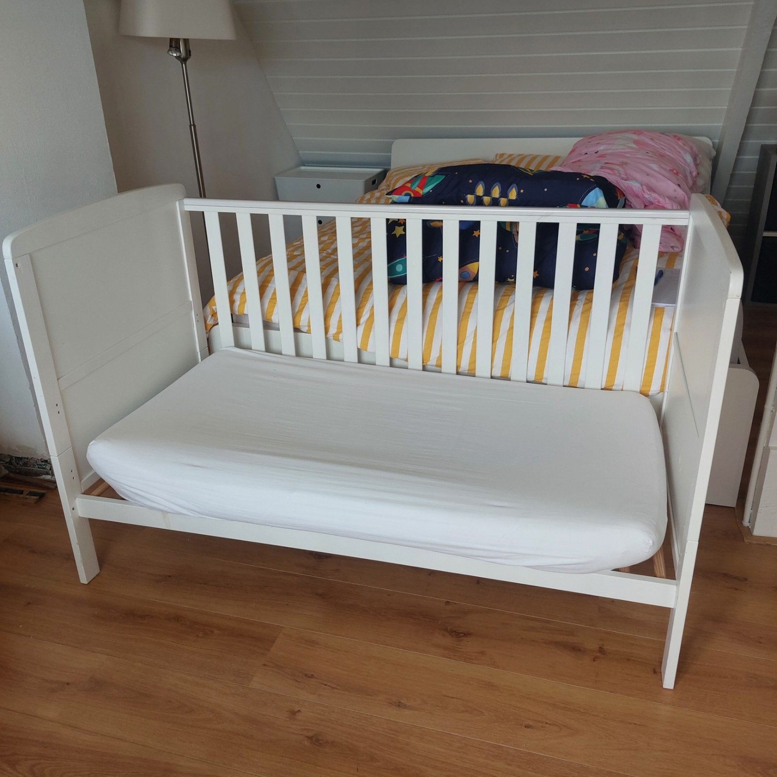 baby/ kinderledikant. wit. maat 143 cm bij breed 74, Ophalen, Gebruikt, Ledikant