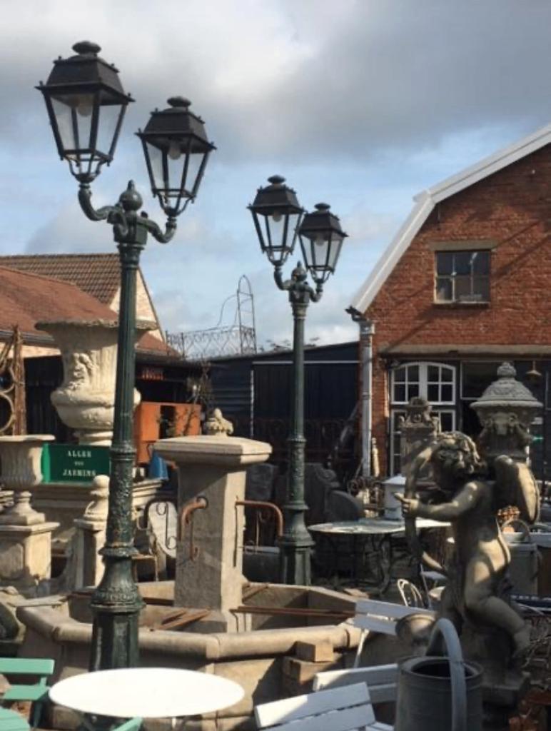 antieke oude set lantaarnpalen gietijzeren dubbele kop, Tuin en Terras, Buitenverlichting, Gebruikt, Staande lamp, Ophalen of Verzenden