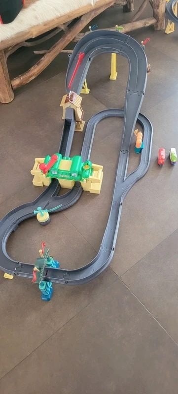 Chuggington Die-cast Kampioenschap Deluxe Racebaan –, Kinderen en Baby's, Ophalen of Verzenden, Zo goed als nieuw