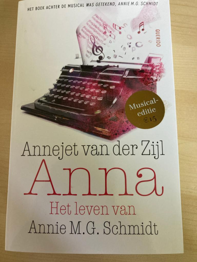 Annejet van der Zijl - Anna, Boeken, Zo goed als nieuw, Film, Tv en Media, Ophalen of Verzenden, Annejet van der Zijl