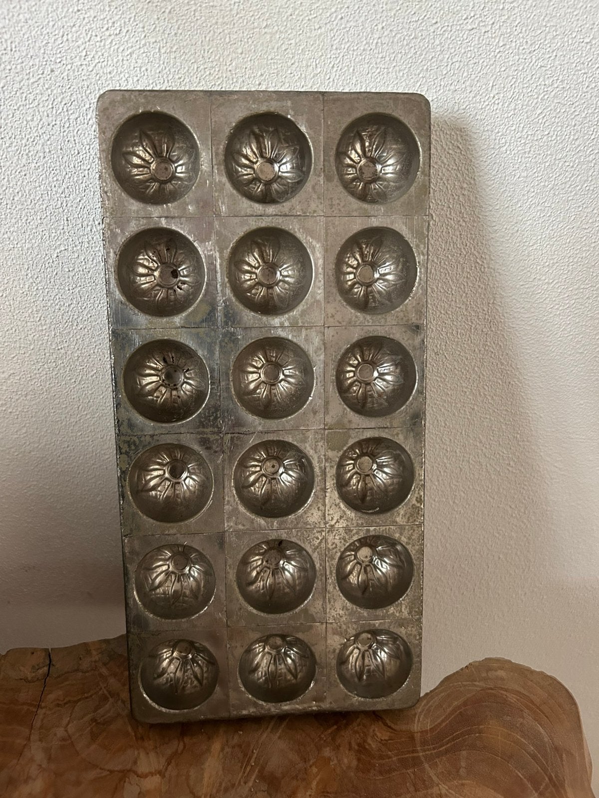 Zware chocolademal bloem, Antiek en Kunst, Curiosa en Brocante, Ophalen of Verzenden