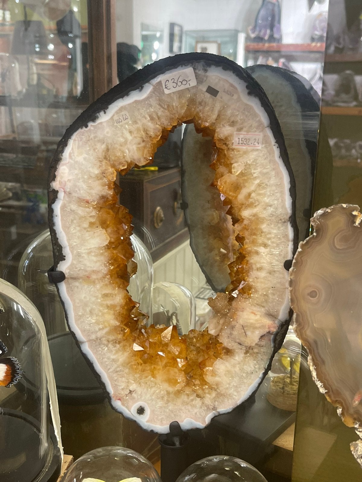 Citrien op standaard geode, Ophalen of Verzenden