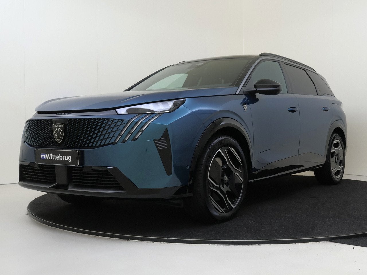 Peugeot E-5008 GT Exclusive 73 kWh 7p VOL OPTIES ! LEDER EN, Gebruikt, 213 pk, 7 stoelen, Leder