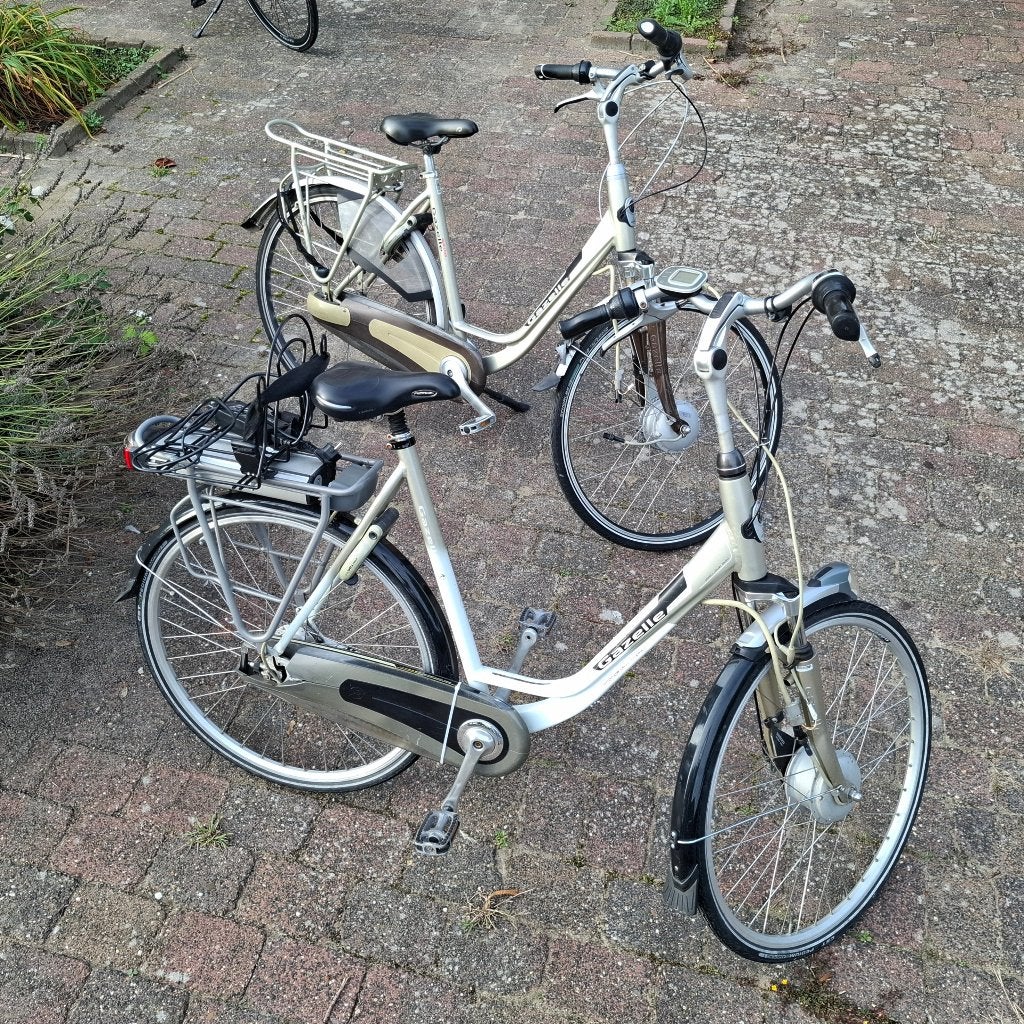Foto 2 van 2 Elektrische fietsen voor onderdelen/opknappen