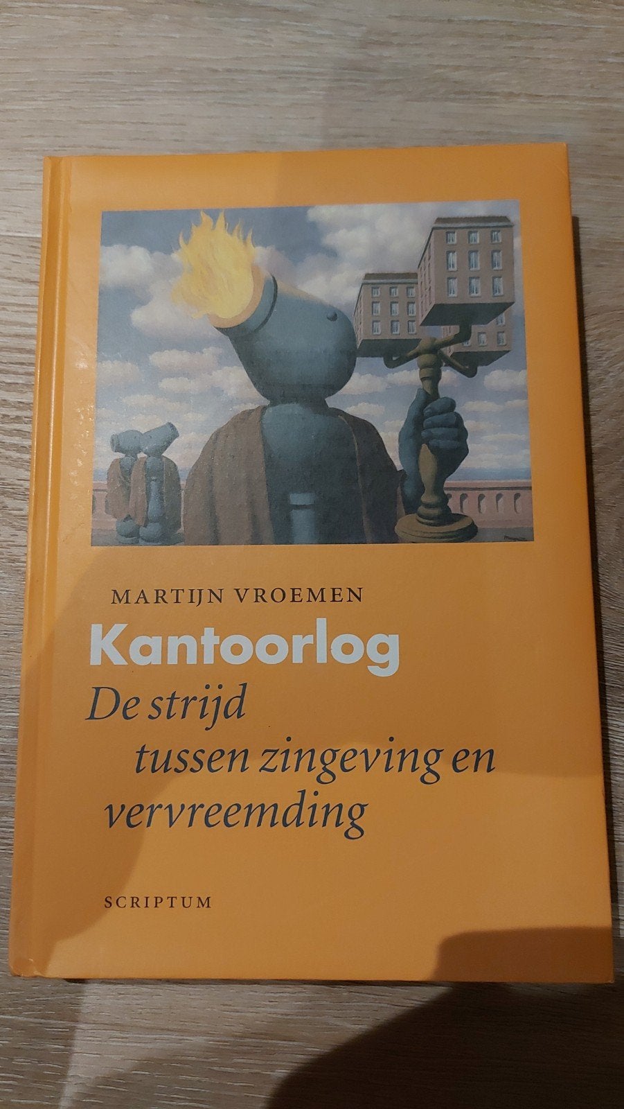 A: Kantoorlog: De strijd tussen zingeving en vervreemding, Boeken, Ophalen of Verzenden, Gelezen, Martijn Vroemen, Nederland