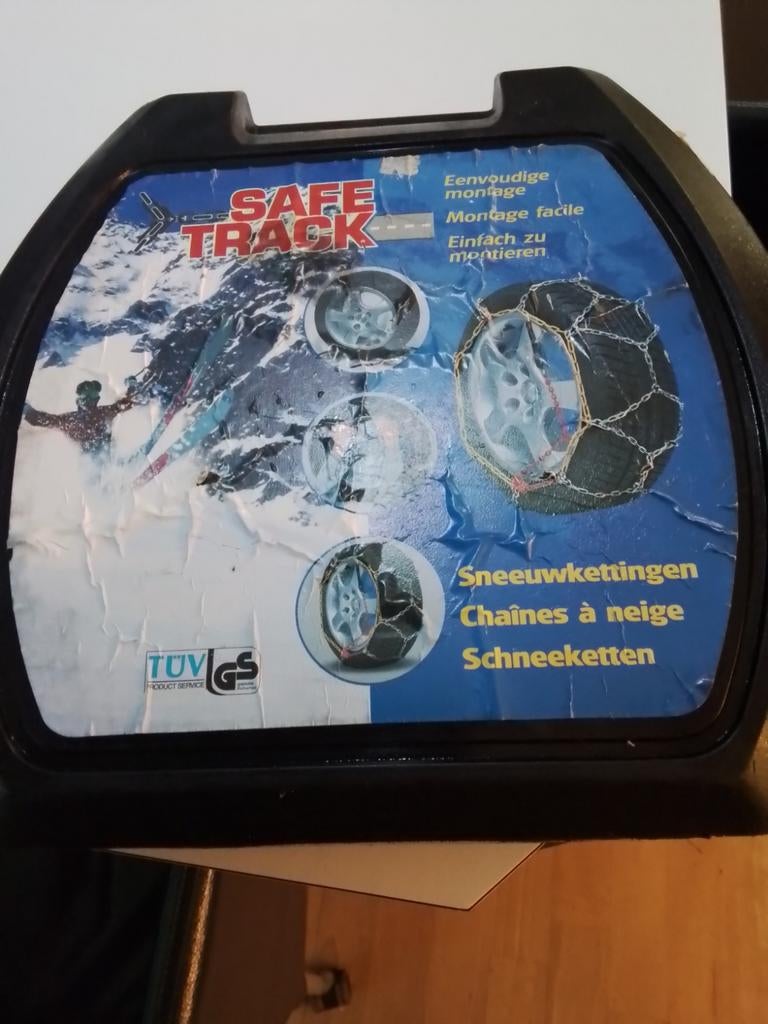 Nieuwe Safetrack 666 sneeuwkettingen in koffer 10 euro, Ophalen of Verzenden, Nieuw