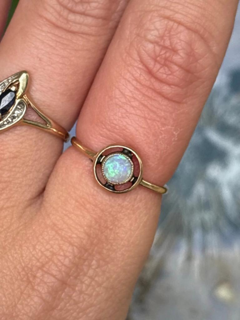 10 karaat gouden ring met opaal, Verzenden, Met edelsteen, Dame, Goud