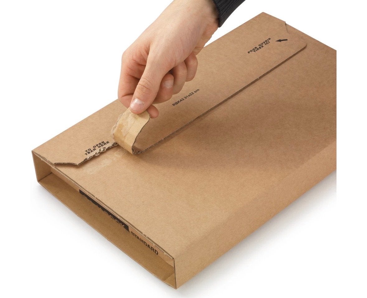 Stevige kartonnen verzendverpakking met zelfsluitende strip, Ophalen of Verzenden, Nieuw