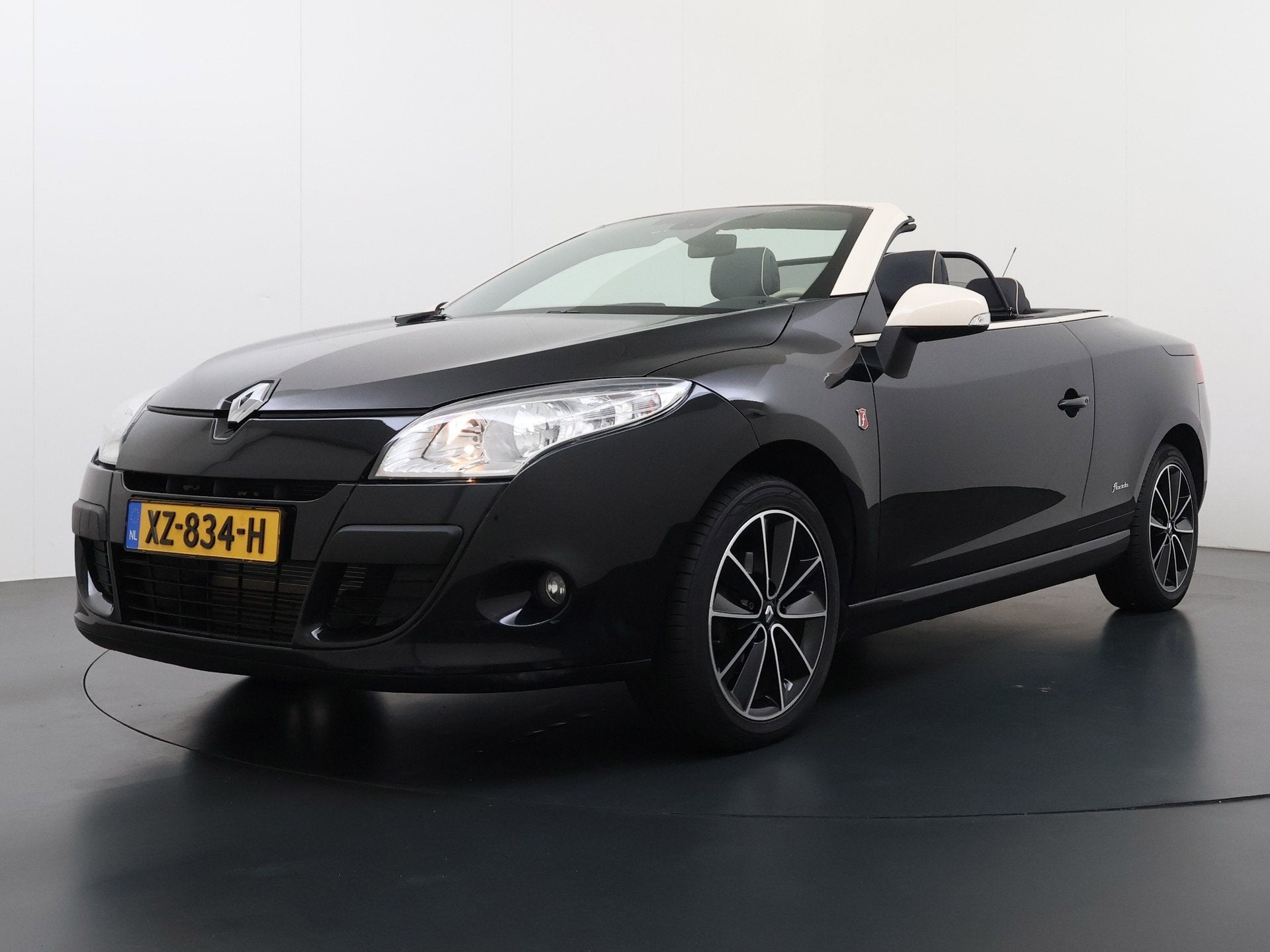 Renault Mégane Coupé-Cabriolet 1.4 TCE GT-Line, Auto's, Voorwielaandrijving, 1490 kg, Gebruikt, 750 kg