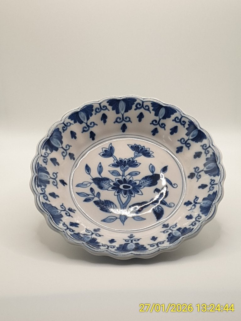 Makkum Aardewerk Bord met Blauw Bloemmotief 726, Ophalen of Verzenden