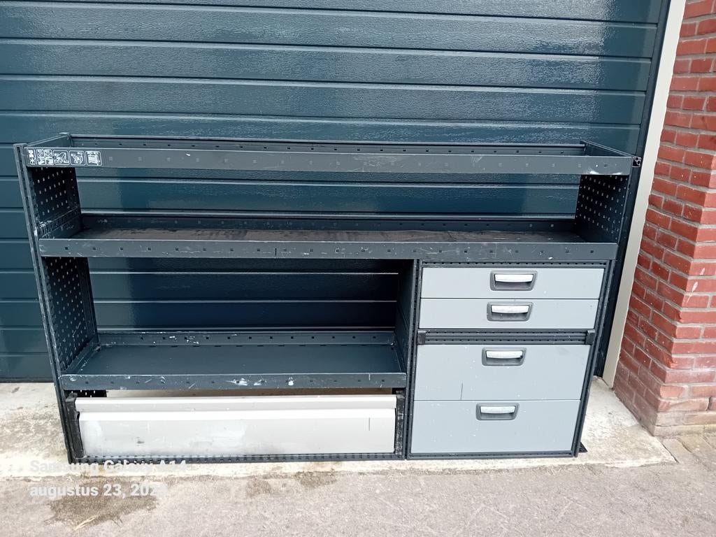 Wurth bedrijfswagens kast met lades