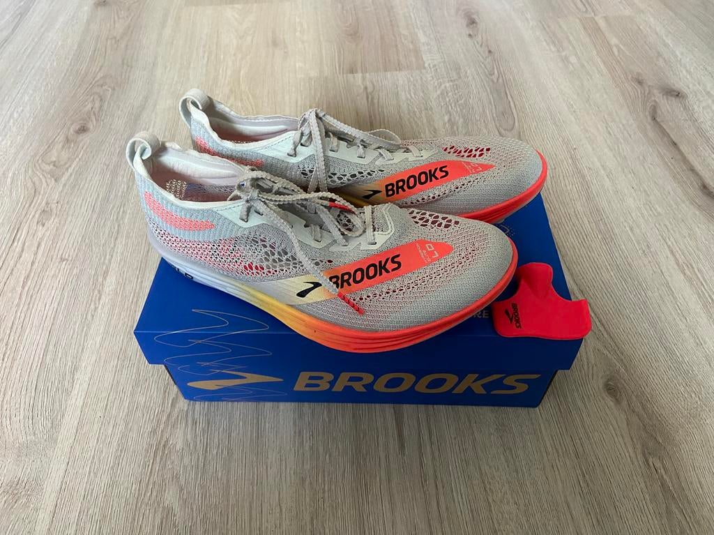 Brooks Hyperion Elite LD spikes, Sport en Fitness, Ophalen of Verzenden, Zo goed als nieuw, Kleding, Overige merken