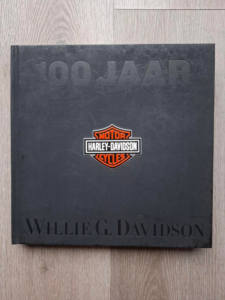Harley Davidson boek 100 jaar., Ophalen of Verzenden, Nieuw