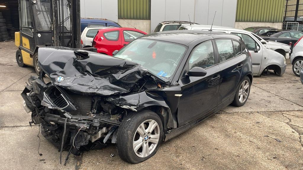 Te koop BMW 1 Serie  in onderdelen, Ophalen of Verzenden, Gebruikt, BMW