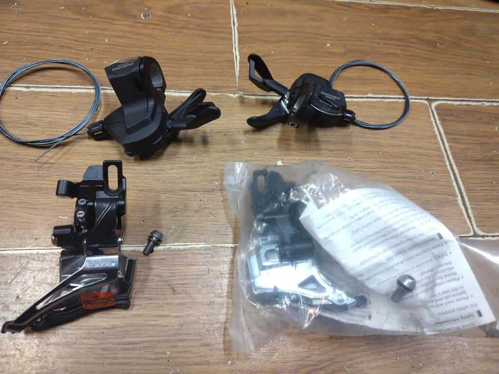 SL-M6000 shifter links + FD-M6025 voorderailleur, Fietsen en Brommers, Fietsonderdelen, Shimano Deore, -, Shimano, -