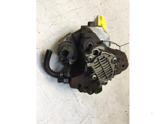 Dieselpomp van een Volvo V70, Auto-onderdelen, Ophalen of Verzenden, 3 maanden garantie, Gebruikt, Volvo