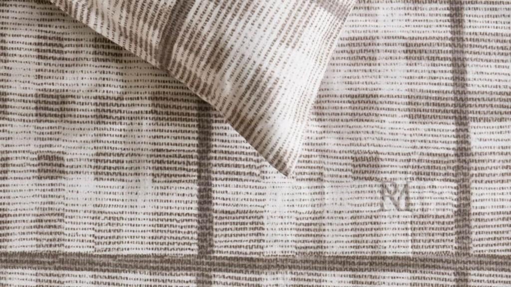 Dekbedovertrek Brody van Rivièra Maison FLANEL 200x200 -50%, Verzenden, Beige, Dekbedovertrek, Nieuw
