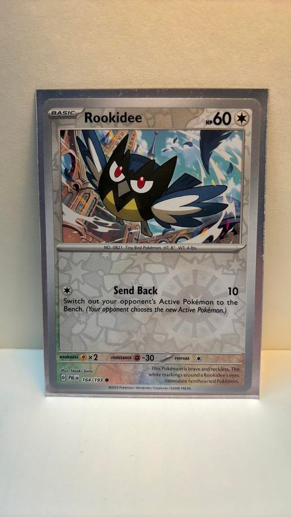 Rookidee 164/193 paldea evolved reverse holo pokemon kaart, Ophalen of Verzenden, Nieuw, Boosterbox
