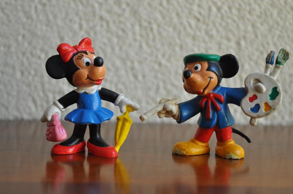 Vintage Mickey Mouse en MinnieMouse Bully 5,5 cm Cake Topper, Ophalen of Verzenden, Mickey Mouse, Gebruikt, Beeldje of Figuurtje