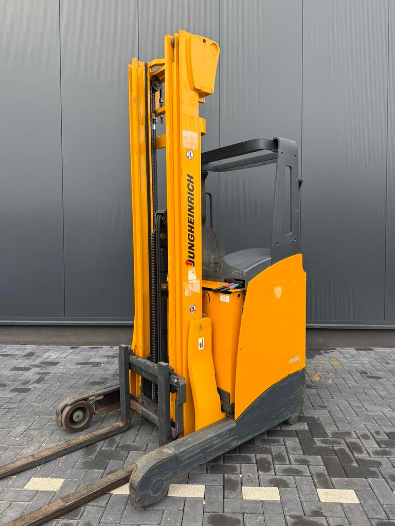 JUNGHEINRICH BJ2007 TRIPLEX 6.5M 2500UUR NETTE REACHTRUCK, 1000 tot 2000 kg, Ophalen, Elektrisch, Heftruck