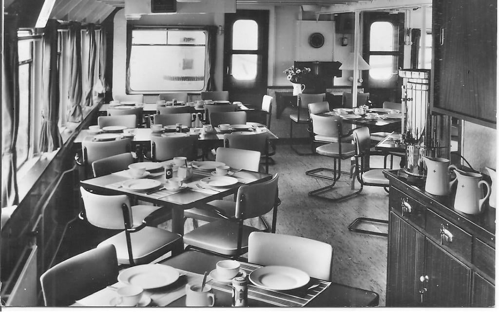 Rode Kruis Hospitaalschip J. Henry Dunant., Ophalen of Verzenden, 1960 tot 1980, Gelopen, Zuid-Holland