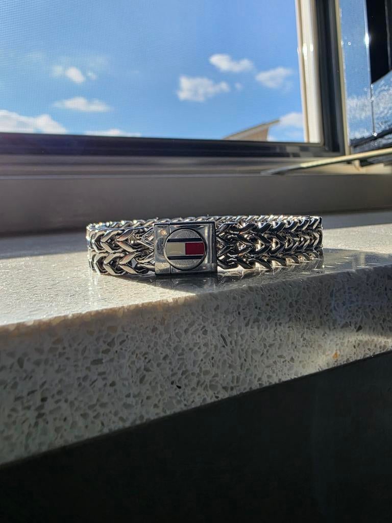 Tommy Hilfiger Armband - Stijlvol Accessoire, Sieraden, Tassen en Uiterlijk, Armbanden, Ophalen, Gebruikt, Zilver, Staal