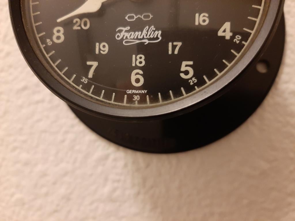 VTG Franklin Instrument Clock 411 Militair 24-uurs paneelwan, Ophalen of Verzenden, Zo goed als nieuw, Wandklok