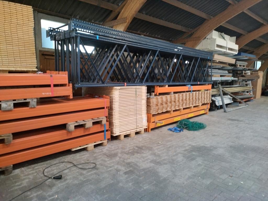 gebruikte en nieuwe magazijn-inrichting. palletstellingen, Ophalen of Verzenden