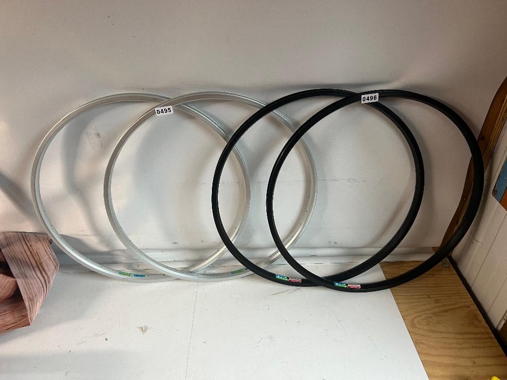 Ambrosio retro MTB velgen 26 inch (559) 36H zilver en zwart, Fietsen en Brommers, Fietsonderdelen, Ophalen of Verzenden, Nieuw