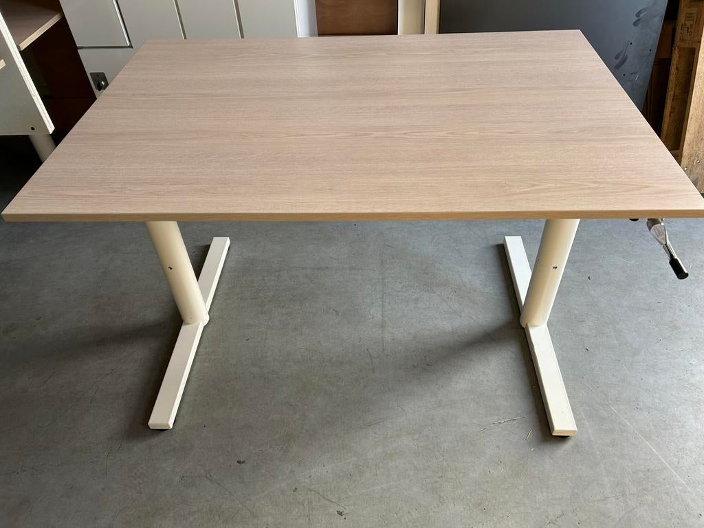 Gispen bureau 120x80cm met slinger, Ophalen, Zo goed als nieuw