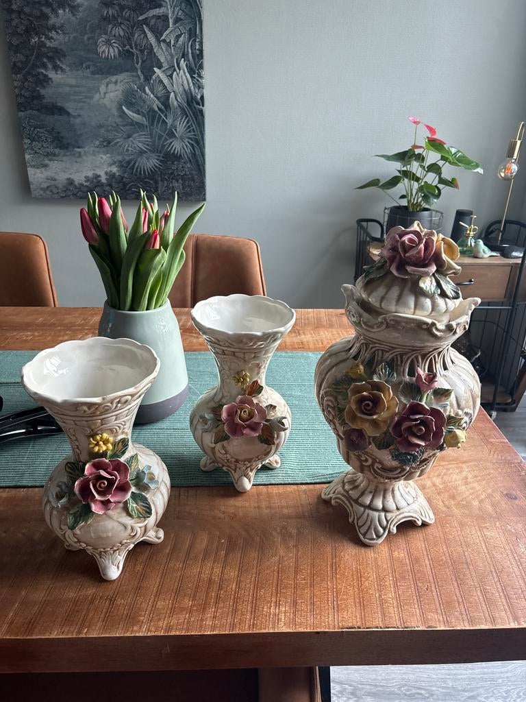 Capodimonte porselein vazen, Antiek en Kunst, Ophalen of Verzenden