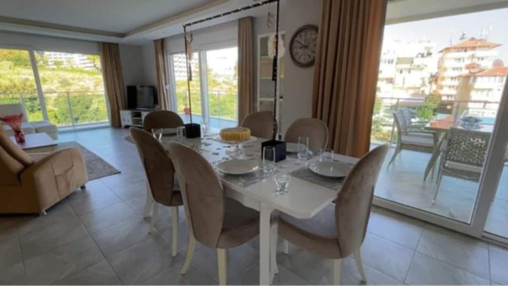 Zeer mooie luxe 5 kamer appartement Alanya Turkije, 8 personen, 4 of meer slaapkamers, Wasmachine, Appartement