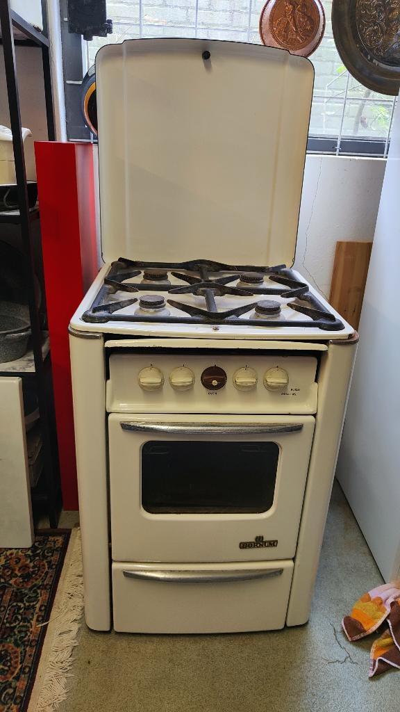Vintage Bornum gasfornuis, Witgoed en Apparatuur, Fornuizen, Gebruikt, Vrijstaand, Gas, 4 kookzones, Minder dan 85 cm, 60 cm of meer