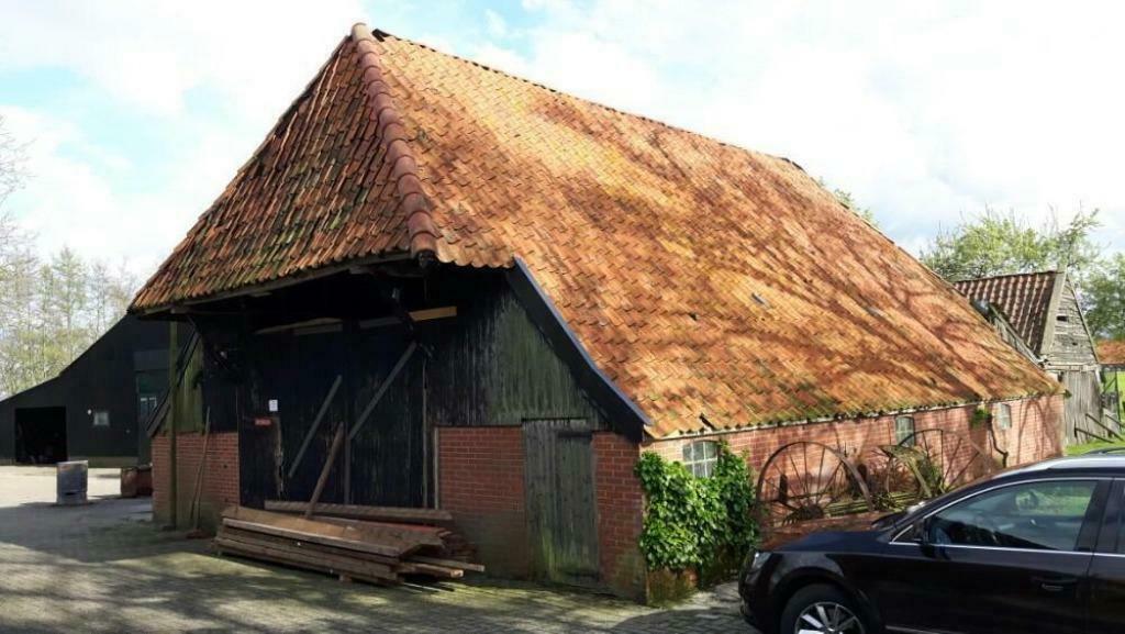 Dakpannen/nokvorsten/gevelpannen/schaaltjes/oudhollandse vor, Ophalen, Hensen, Steen of Klei, Handelsondernemingvanhensen@hotmail.com