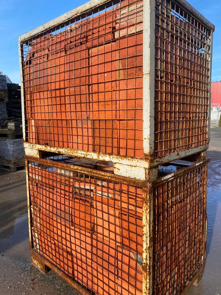Antieke rode terracotta plavuizen estrikken 20x20 50M2