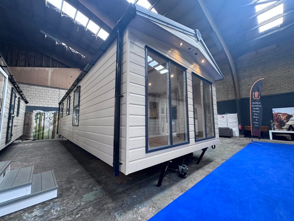 Nieuwe Nordtica 10m-3.70m met CV! Bij World Caravans&Chalets, Tot en met 4