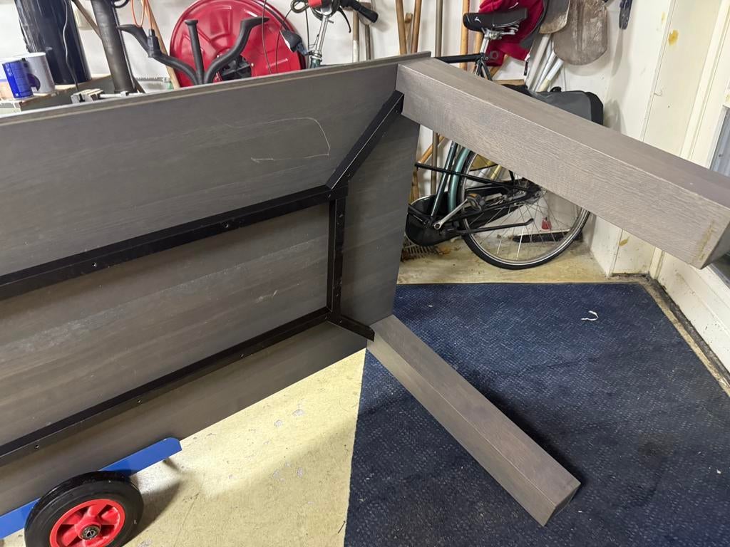 Eetkamertafel massief hout met houten poten metaal onderstel, Ophalen, 50 tot 100 cm, Zo goed als nieuw, Metaal