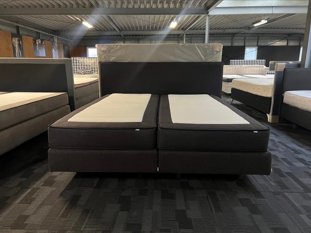 Auping boxspring 180x210 showroom model 2x firm, Ophalen, 210 cm, Tweepersoons, Zo goed als nieuw