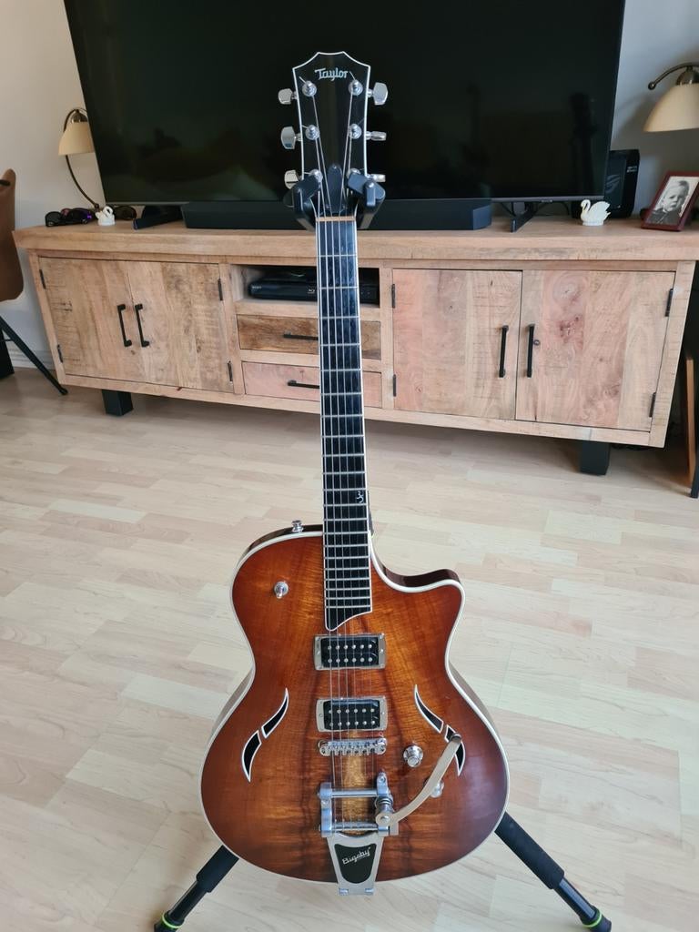 Taylor t3/b koa 2009 35 jarig jubileum. Inclusief koffer, Muziek en Instrumenten, Snaarinstrumenten | Gitaren | Bas, Zo goed als nieuw