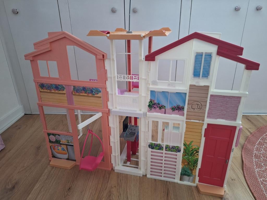 Barbie Malibu Dreamhouse Inklapbaar met Auto, Kinderen en Baby's, Speelgoed | Poppenhuizen, Ophalen, Gebruikt, Poppenhuis