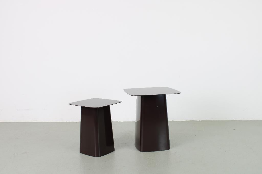 Set Vitra Metal Side Tables, Chocolade bruin, Huis en Inrichting, Tafels | Bijzettafels, Ophalen, Minder dan 45 cm, Minder dan 55 cm