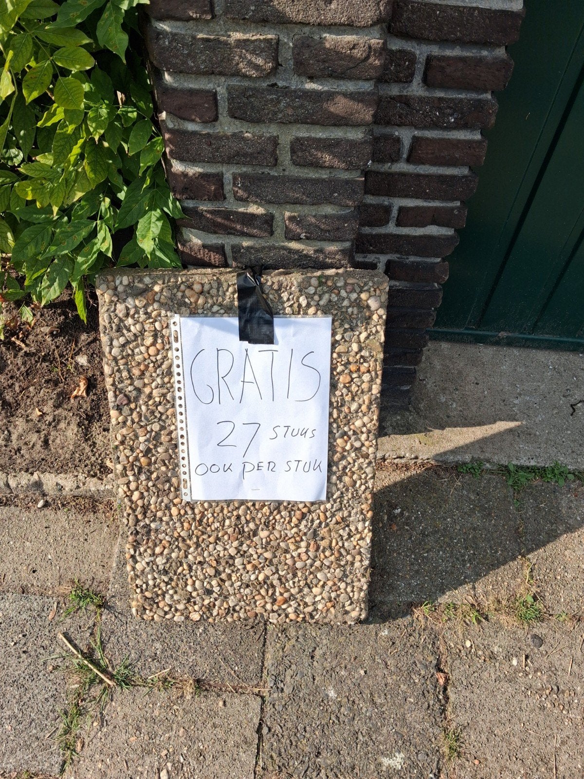 Gratis grindtegels 40x60 voor terras of tuinhuisje, Ophalen, Gebruikt, 5 tot 10 m², Grind