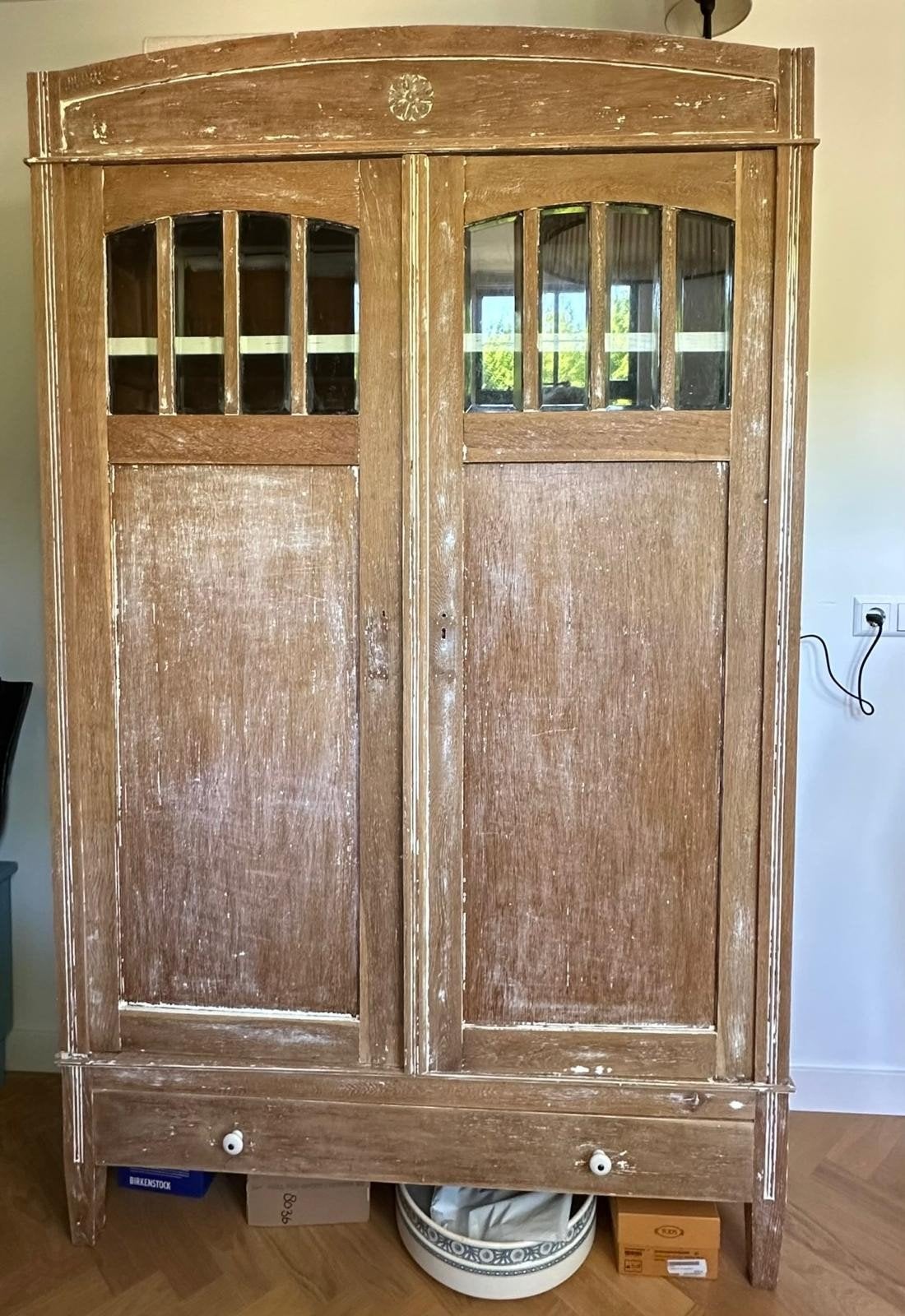 Grote demontabele vintage kast – massief hout & glas, Ophalen
