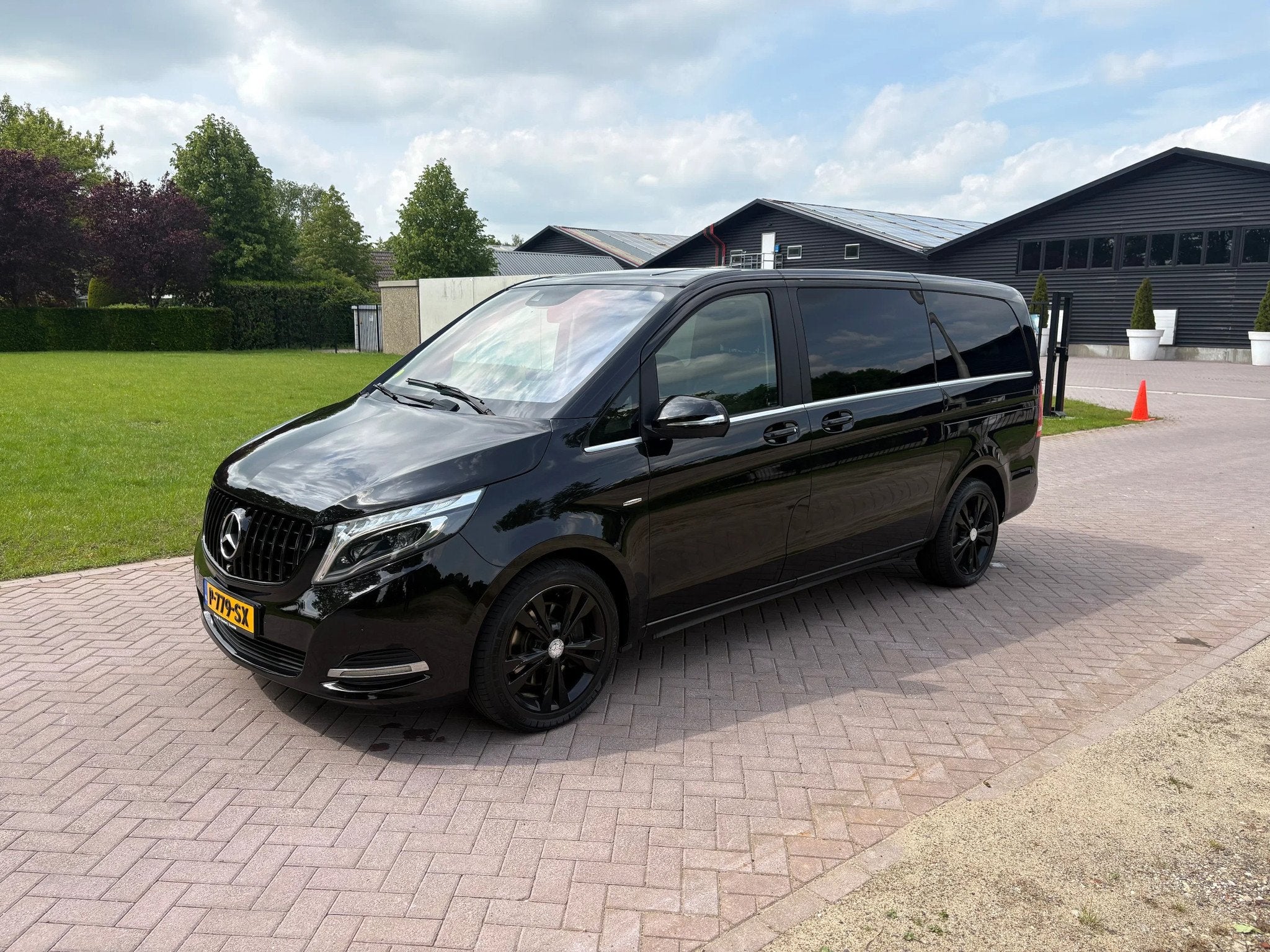 Mercedes-Benz V-Klasse V220 V-KLASSE automaat (bj 2015), Auto's, Mercedes-Benz, Automaat, Euro 5, Achterwielaandrijving, Gebruikt