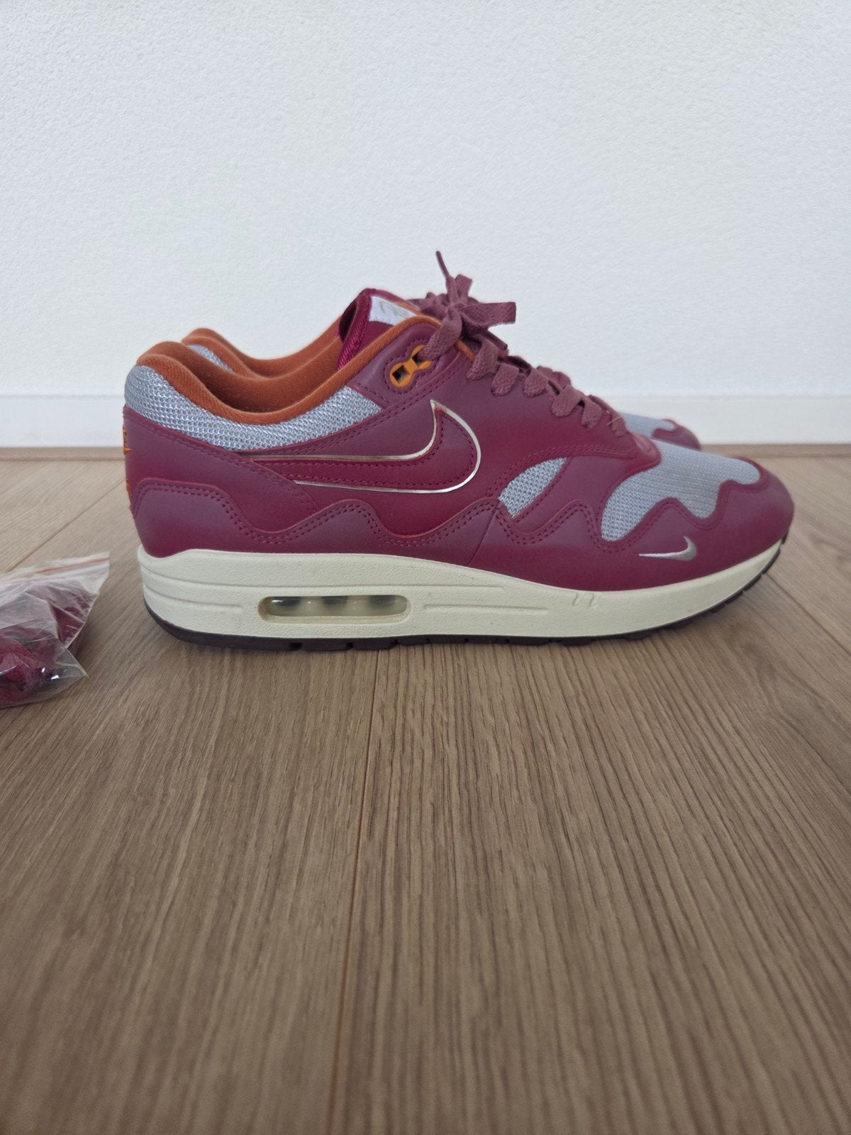 Nike Air Max 1 Patta Maroon maat 45, Overige kleuren, Nike, Ophalen of Verzenden, Sneakers of Gympen