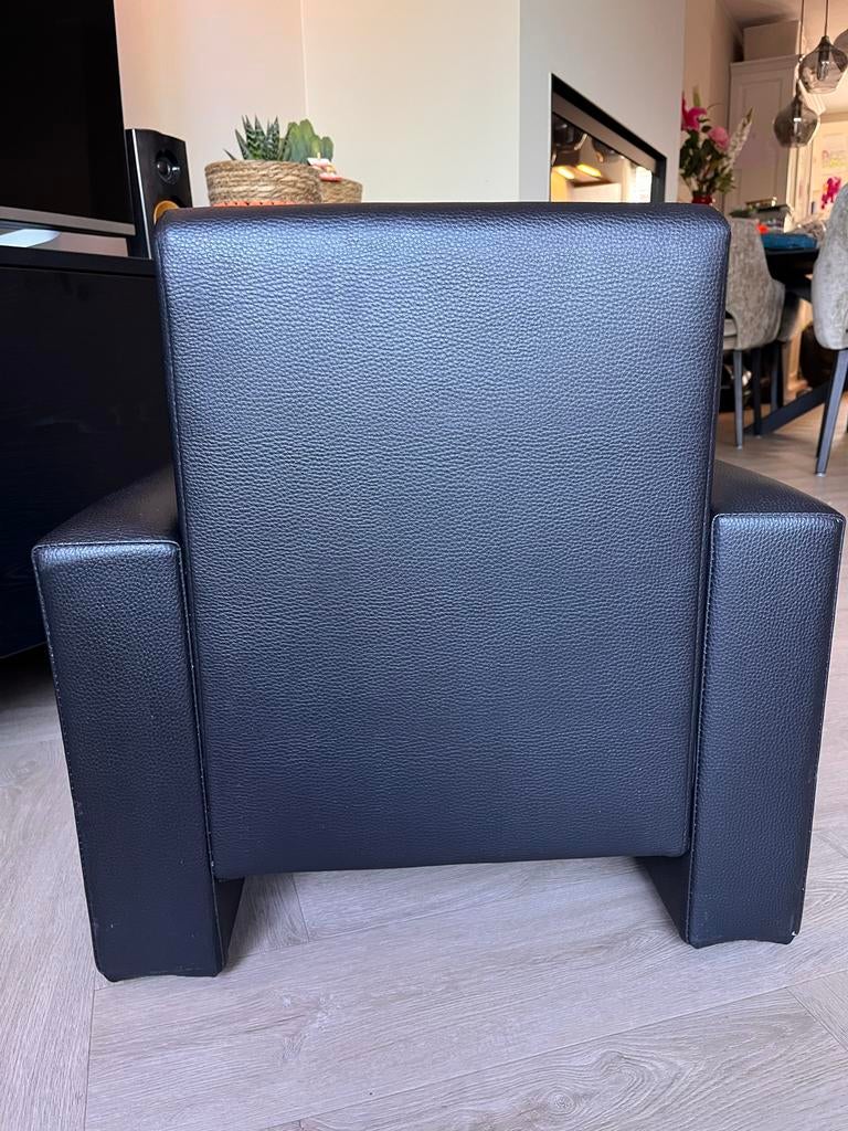 Zwarte leren kinderfauteuil - Comfortabel en stijlvol, Ophalen, Gebruikt, Stoel