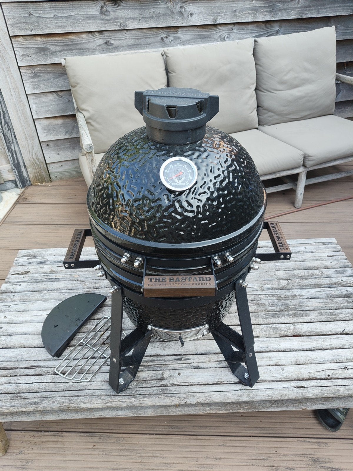 The Bastard classic Compact Kamado BBQ - Zo goed als nieuw, Tuin en Terras, Ophalen, Zo goed als nieuw, The Bastard
