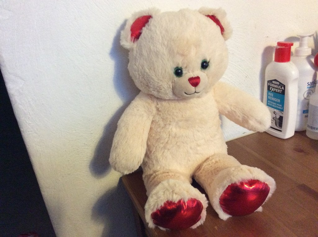 Build-a-Bear beer 38 cm. beige beer met rode accenten. zgan, Ophalen of Verzenden, Zo goed als nieuw, Stoffen beer, Overige merken
